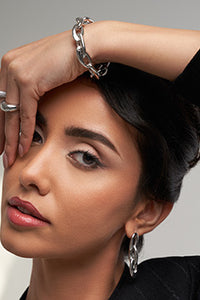 Eterna Twist Bracelet