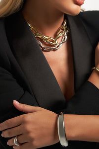Eterna Curve Bangle
